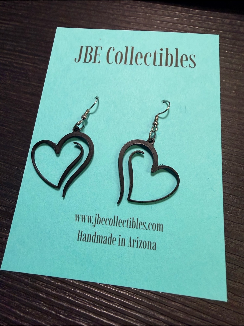 JBE Collectibles Black Heart Dangle Earrings - Stylish Women's Jewelry